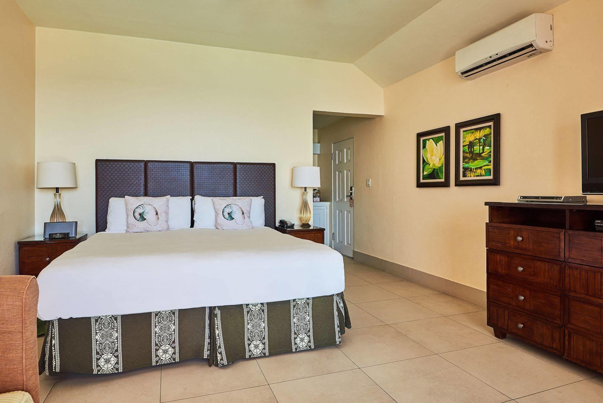 The Reefs Resort And Club Southampton Екстер'єр фото